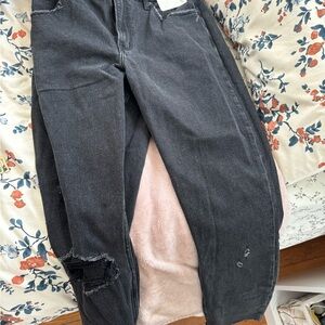 Women's Black Distressed Jeans